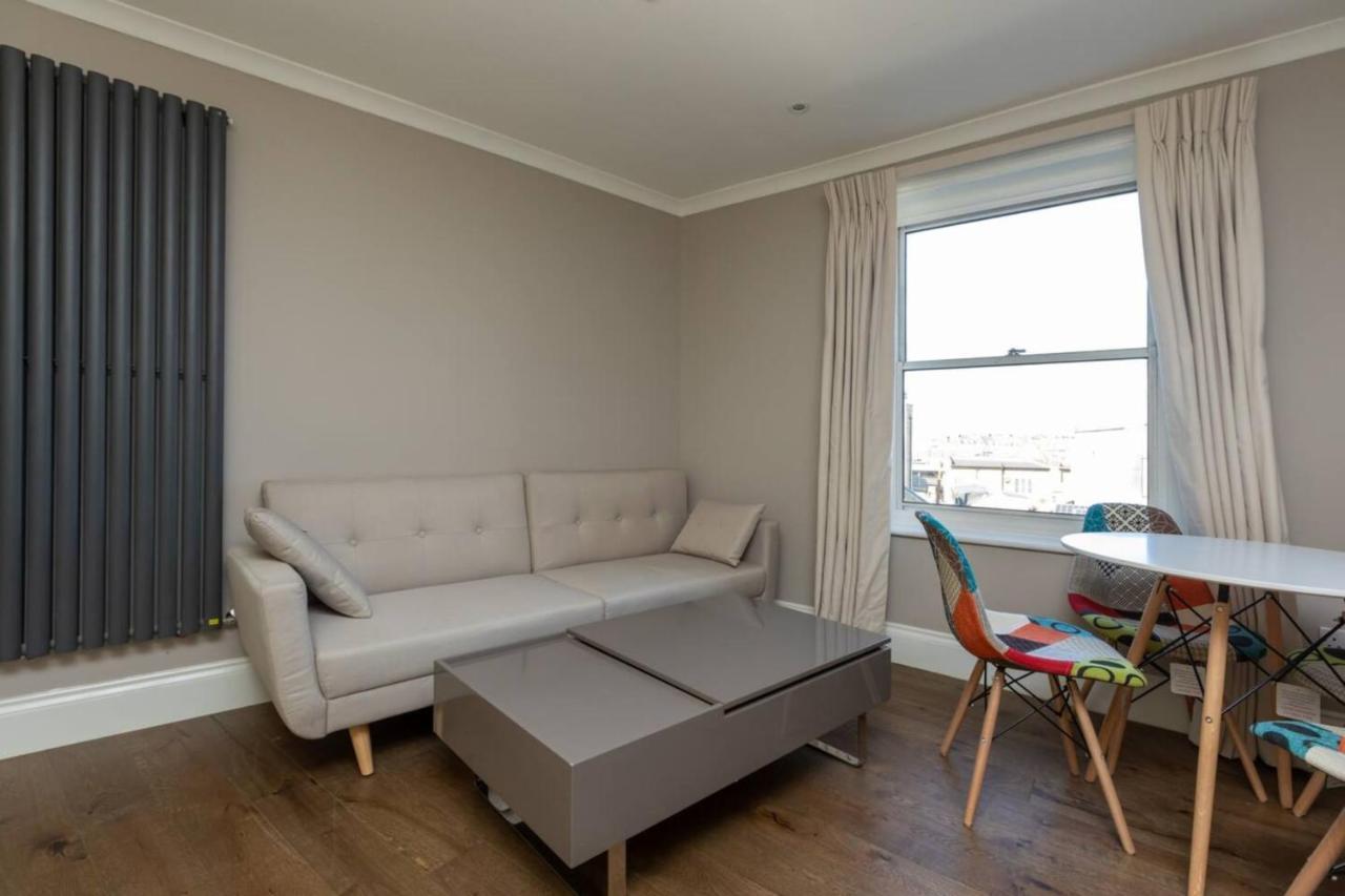Spacious & Pristine 2Bd Flat - Balham Apartment London Exterior photo