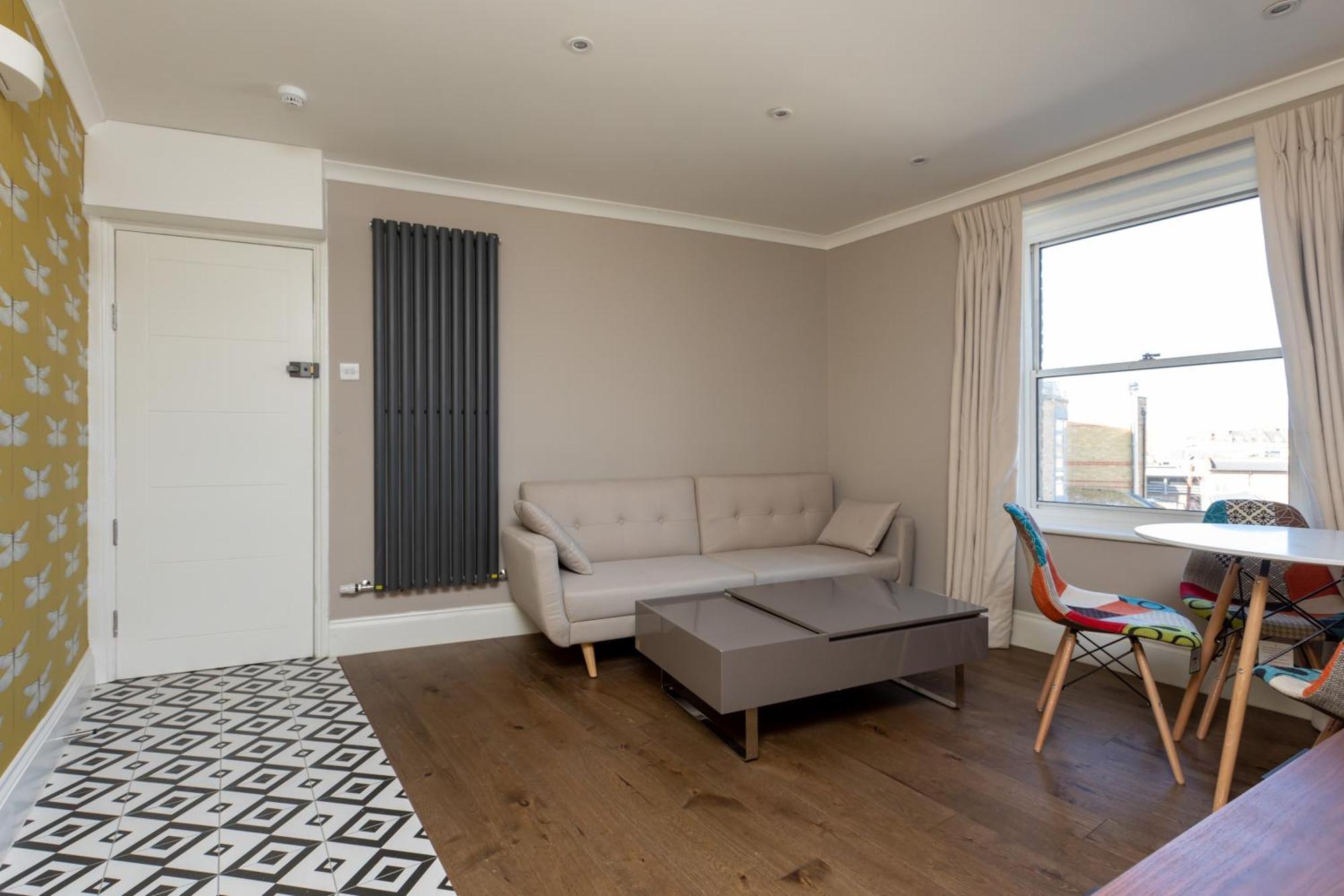 Spacious & Pristine 2Bd Flat - Balham Apartment London Exterior photo