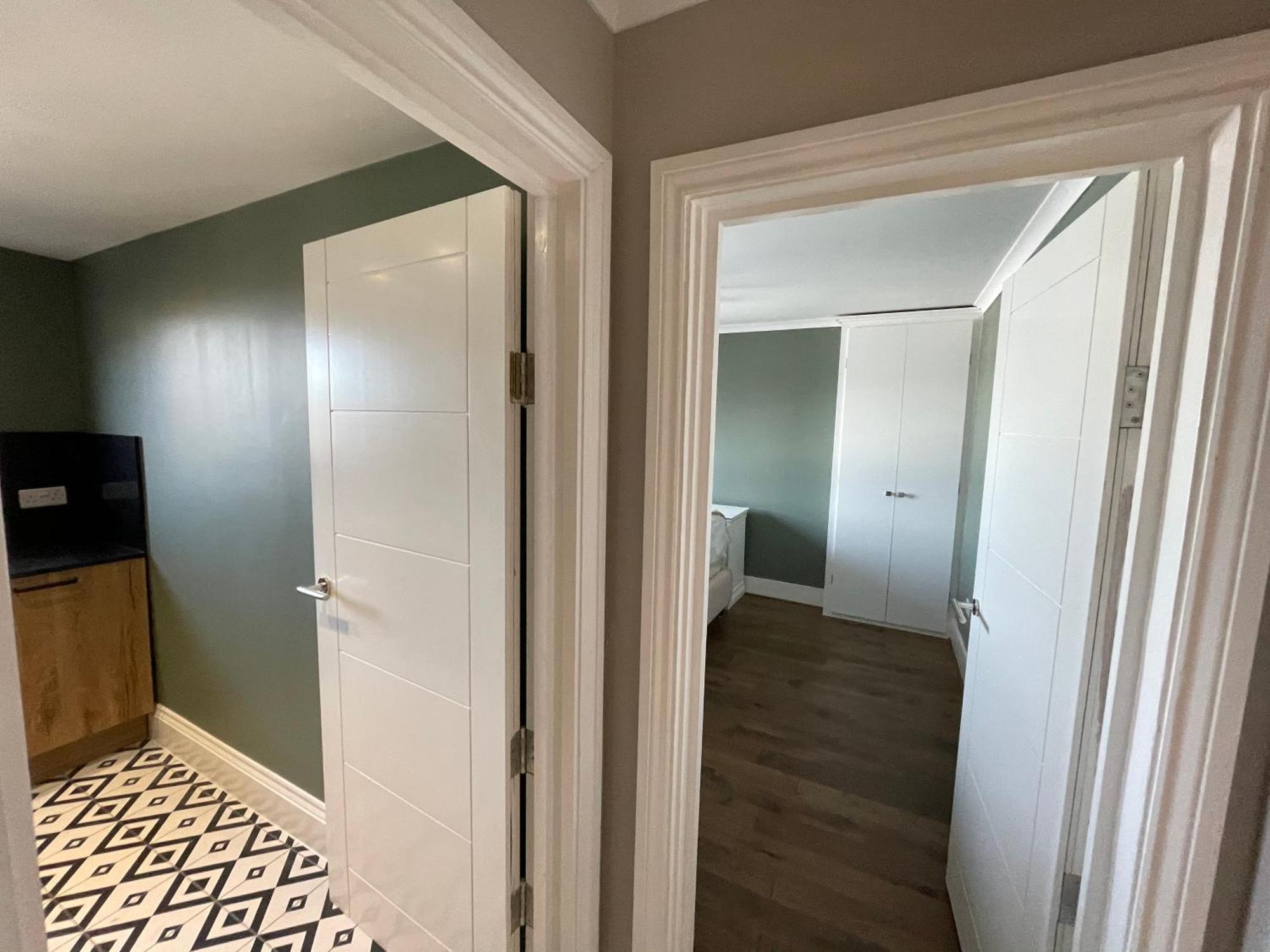 Spacious & Pristine 2Bd Flat - Balham Apartment London Exterior photo